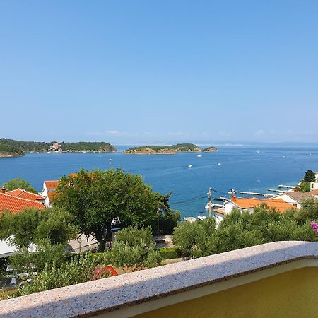 Apartment Jelena Раб Екстериор снимка