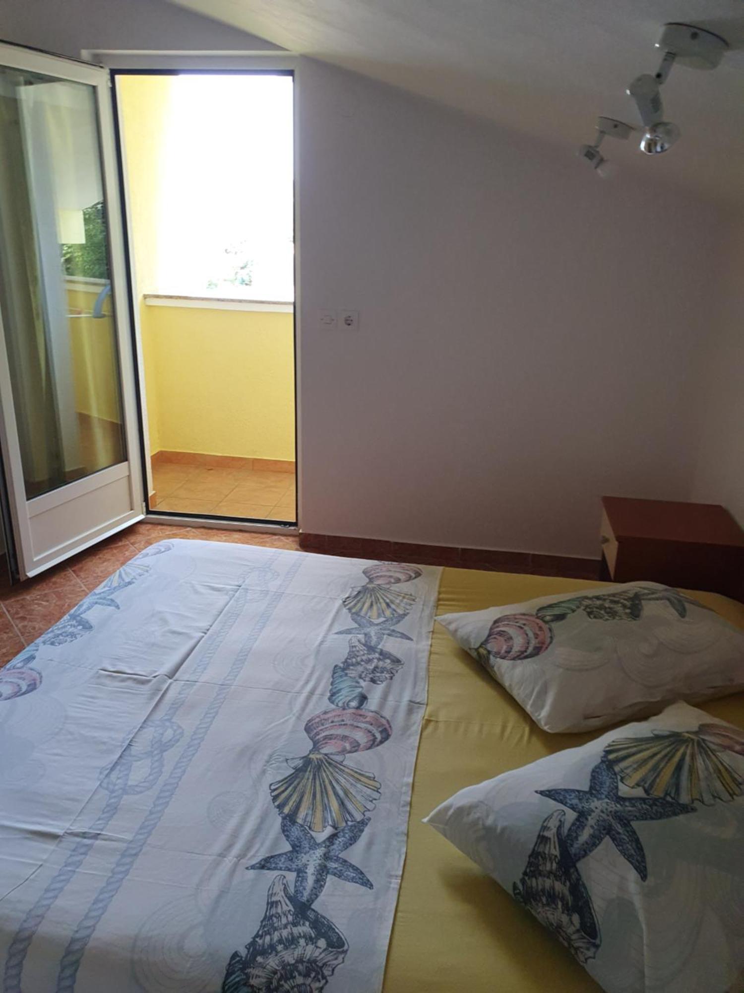 Apartment Jelena Раб Стая снимка