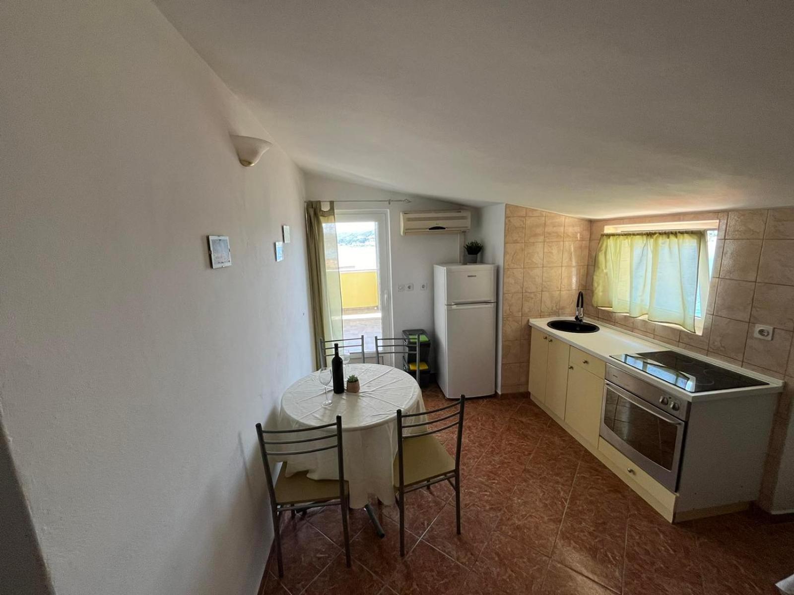 Apartment Jelena Раб Стая снимка