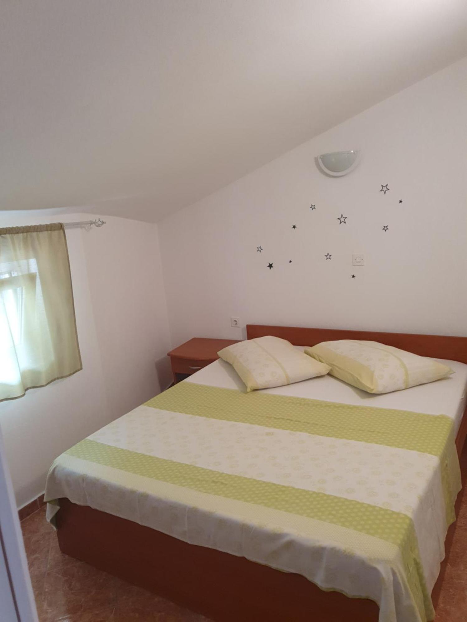 Apartment Jelena Раб Стая снимка