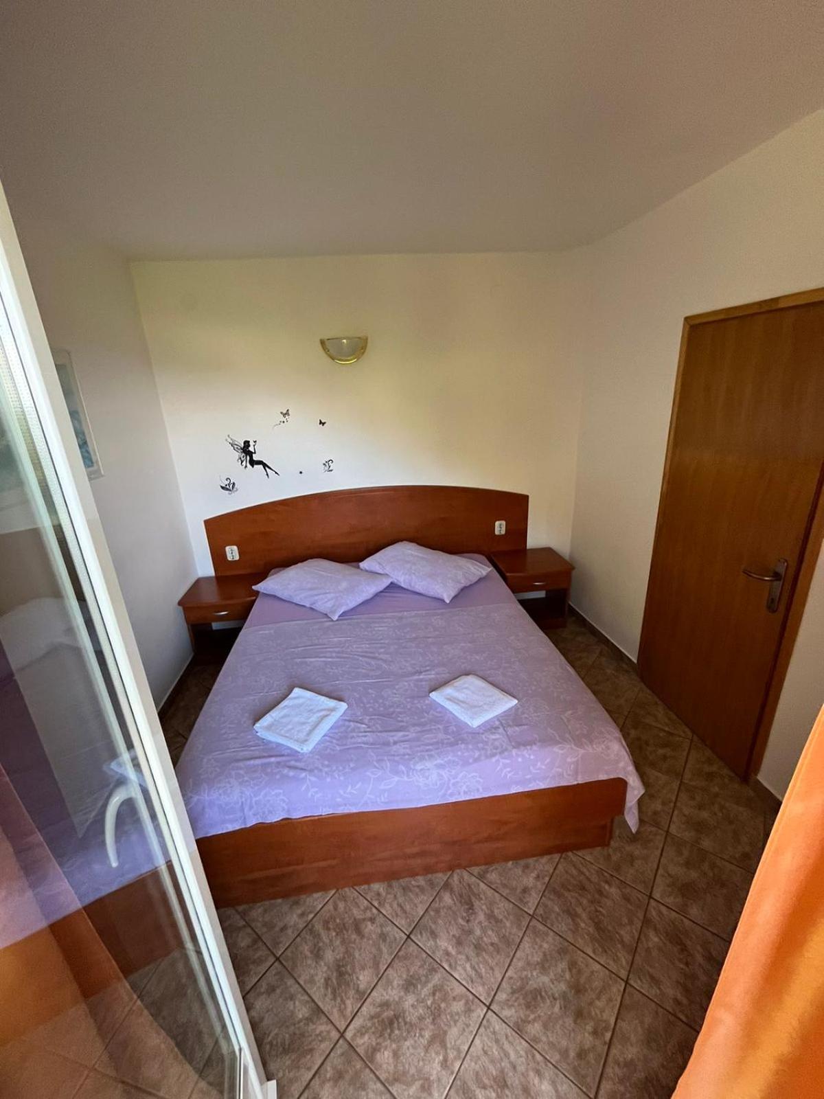 Apartment Jelena Раб Стая снимка