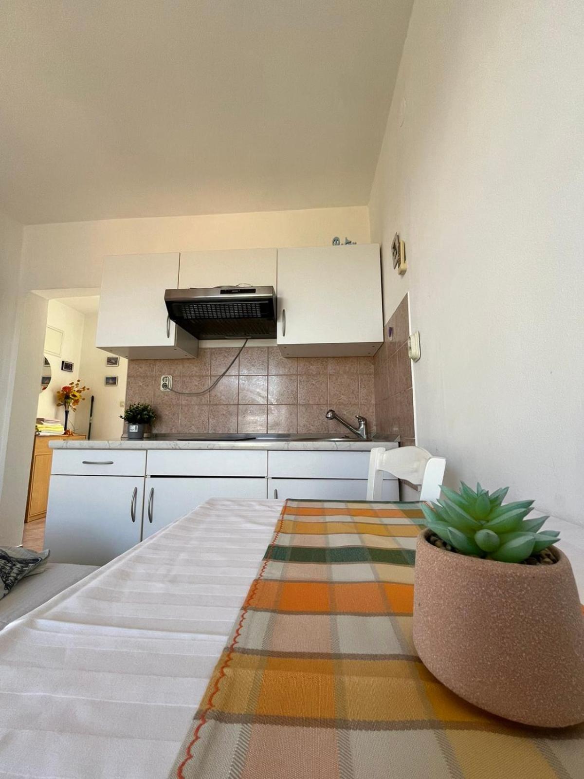 Apartment Jelena Раб Стая снимка