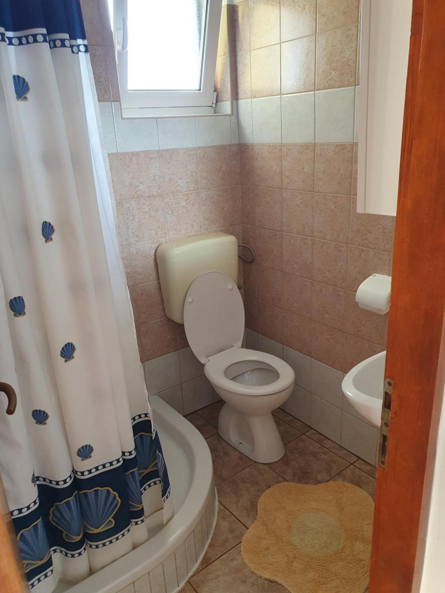 Apartment Jelena Раб Екстериор снимка