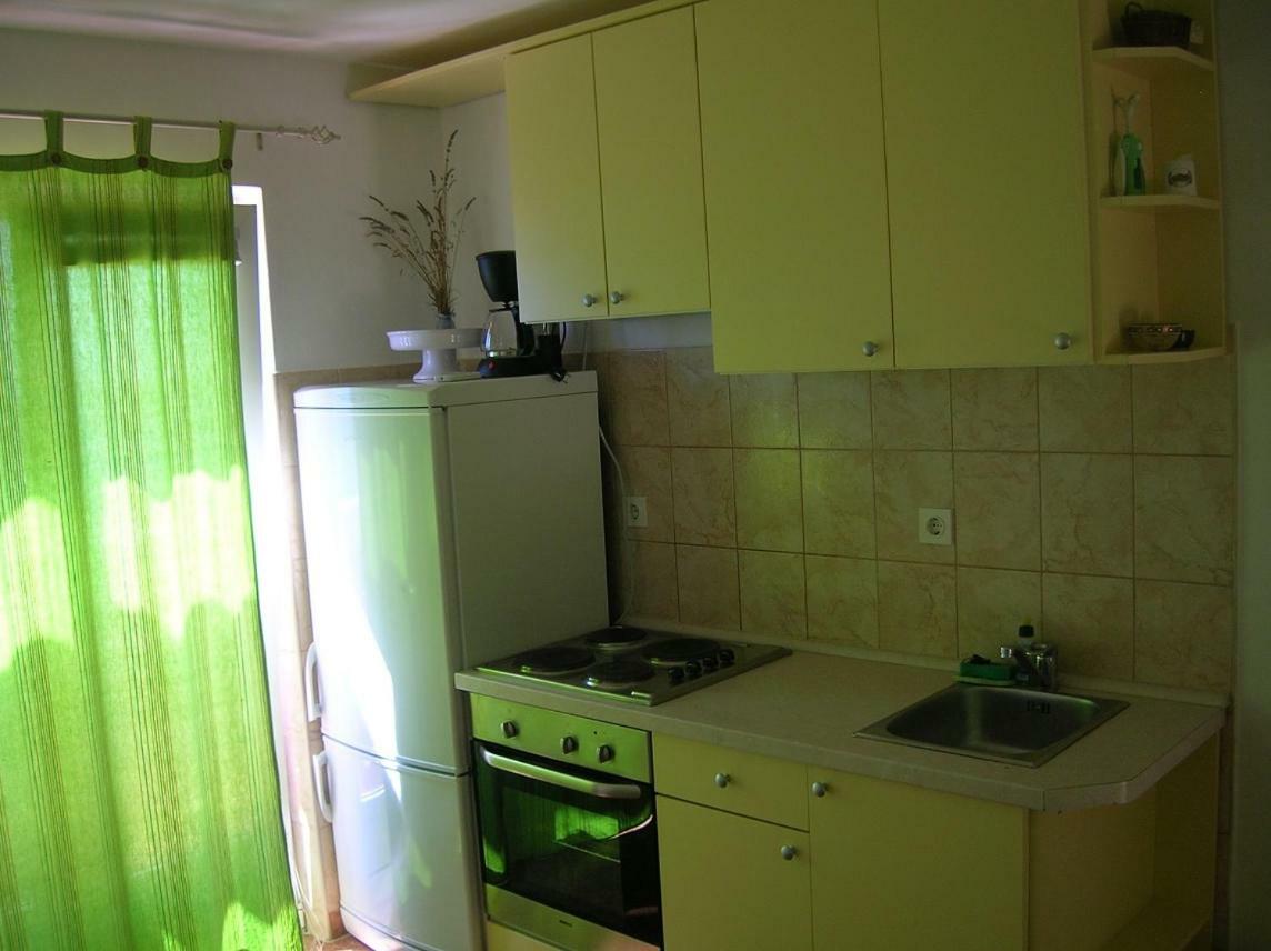 Apartment Jelena Раб Екстериор снимка